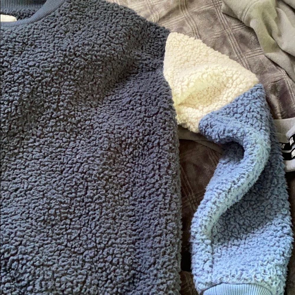 American eagle outfitters sweater size xs